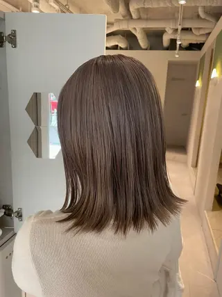カラー BLANCA　HAIR西尾所属・新納 杏奈のヘアスタイル