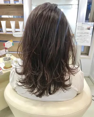 セミロング 💫カットはなんでも 得意です✂️のヘアスタイル