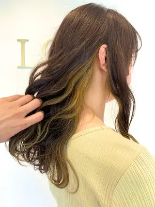 ロング 倉林隆一🐈 ダブルカラー/艶髪のヘアスタイル