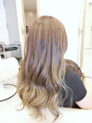 ロング ケアブリーチ&シール エクステの店和田翔莉のヘアスタイル