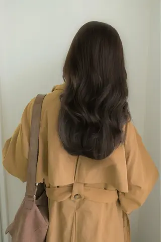 ロング カラー 日南乃/柔らか ブラウンカラーのヘアスタイル