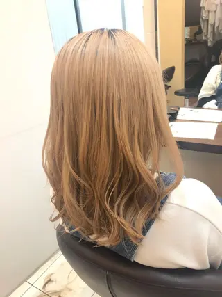 セミロング 垢抜け透明感カラー 🌻篠崎梓🌻のヘアスタイル