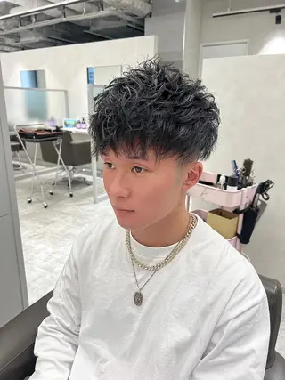 ショート カラー パーマ メンズ kiitos所属・関西センターパート メンズモデル募集のヘアスタイル