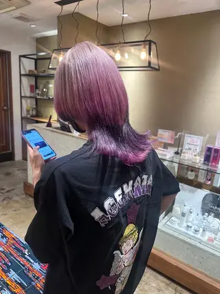 カラー YUI/レイヤー/ ウルフ/艶カラーのヘアスタイル