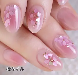 ネイル Roger 舞のネイルデザイン