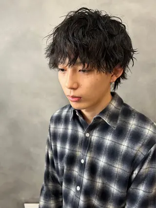 ショート パーマ メンズ 長谷川 啓吾のヘアスタイル