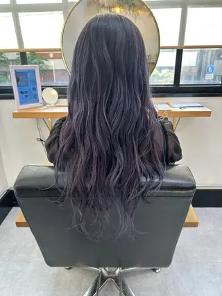 ロング カラー CARICIA 白木 由里加のヘアスタイル