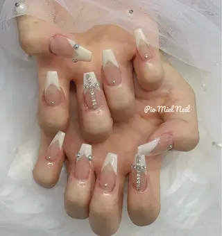 ミディアム Pio Mielのネイルデザイン