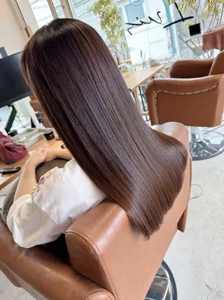 セミロング 髪質改善カラー特化 ルイス奈良のヘアスタイル
