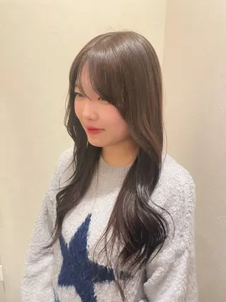 カラー 早坂 あおいのヘアスタイル