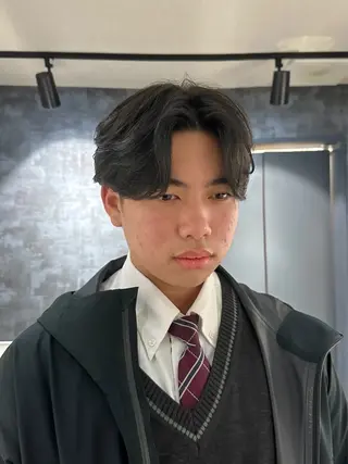 ミディアム パーマ メンズ SALOWIN 原宿 iori所属・💈センターパート パーマ特化💈雄太のヘアスタイル