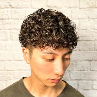 ショート カラー パーマ ヘアアレンジ メンズ メンズカット/パーマ 山崎航平💈のヘアスタイル