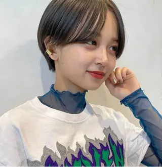 ショート カラー Hair Muse'e所属・永富 那於のヘアスタイル