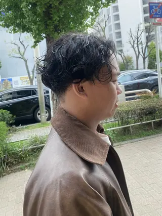 パーマ メンズ マツザキ マナトのヘアスタイル