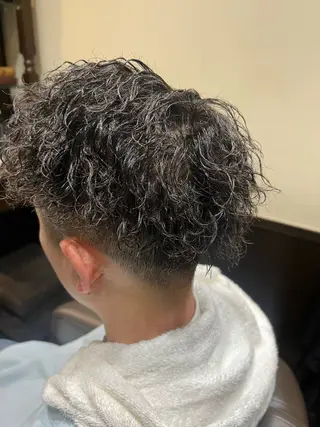 ショート パーマ メンズ 圓子 快のヘアスタイル
