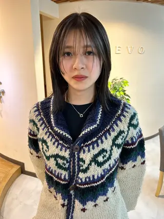 ミディアム 透明感/レイヤー/ 武士るな🌿‬のヘアスタイル