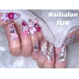 ネイル Nailsalon FUN🌈のネイルデザイン