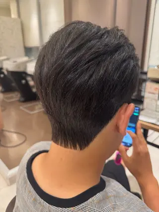 メンズ ダウンパーマ韓国ヘア 櫻井健のヘアスタイル