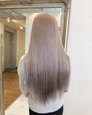 ロング カラー ANKH CROSS 🦋mako🦋のヘアスタイル