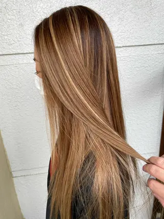 ロング カラー レイヤーカット匠 イソザキノリユキのヘアスタイル