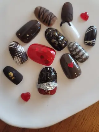 ネイル 🌲🌳🚪iiit o🌲🌳🌲のネイルデザイン