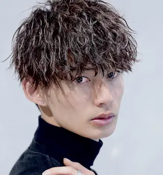 ショート パーマ メンズ カネコ ナナミのヘアスタイル