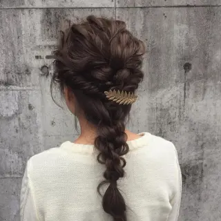 セミロング カラー ヘアアレンジ FÜRSTIN所属・西村髪質改善 ブリーチ縮毛矯正のヘアスタイル