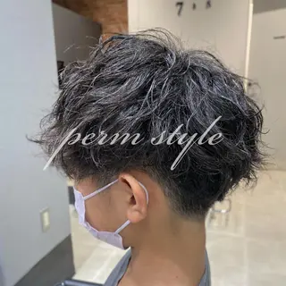 ショート パーマ メンズ わたなべ りょうのヘアスタイル