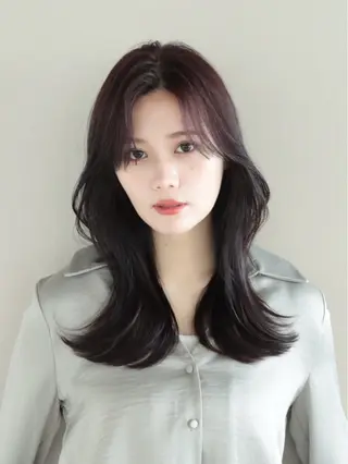 ミディアム カラー レイヤー/顔周り /透明感🩶高橋大のヘアスタイル