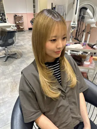 ロング La Bless所属・La Bless 難波 Manakaのヘアスタイル