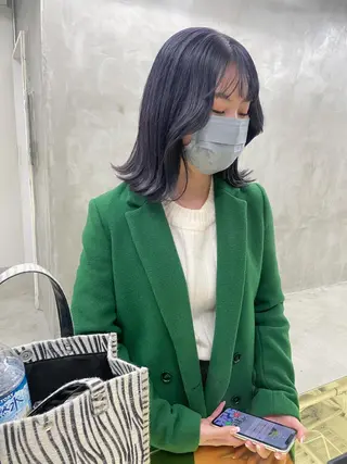 セミロング カラー yurika☁️ 似合わせ｜レイヤーのヘアスタイル