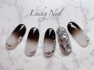 ネイル Lucky Nail Studioのネイルデザイン