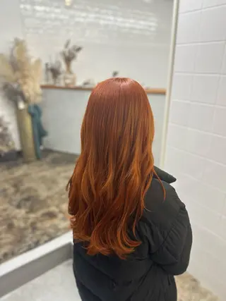 カラー 岡本 雅紀のヘアスタイル