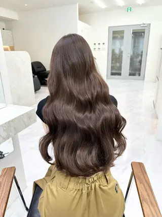 カラー EleRe栄所属・浦上 真瑠のヘアスタイル
