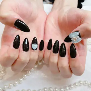 ネイル Raviy イオンモール成田店所属・菅谷 百花のネイルデザイン