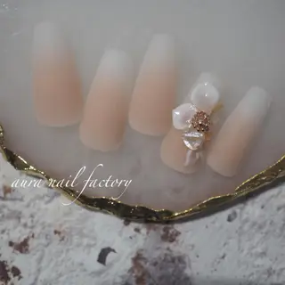 ミディアム カラー ネイル 赤羽 アウラ ネイルファクトリーのネイルデザイン