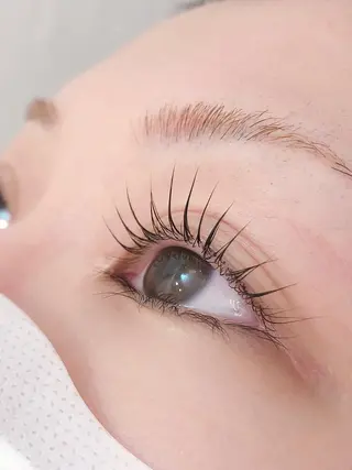 マツエク・マツパ こだわりカラー🕊️ 坪井美南🌼のマツエク・マツパデザイン