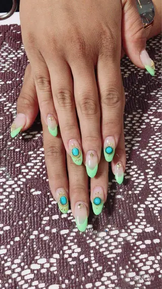 ネイル 藤 あやのネイルデザイン