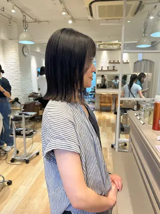 ショート REINA☁️透明感 カラー/ぷつっと♡のヘアスタイル