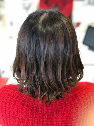 ミディアム 白髪ぼかし&ショート 💎YUMAのヘアスタイル