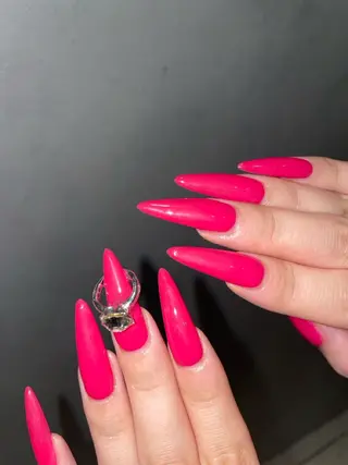 ネイル GO TODAY シェアサロン 渋谷Amiu店所属・渋谷ネイル🎀 y2k/海外ネイルのネイルデザイン