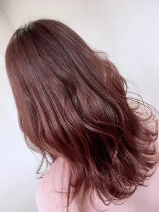 セミロング カラー 塩崎 明菜のヘアスタイル