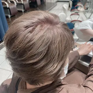 ショート カラー パーマ アートディレクター 尾内 友美のヘアスタイル