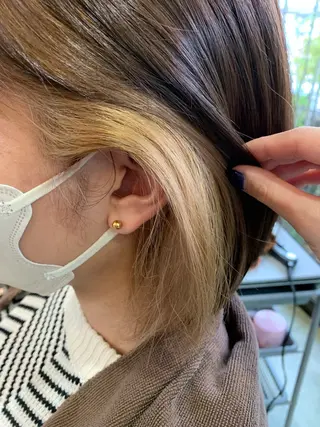 カラー 礒谷 夏帆のヘアスタイル