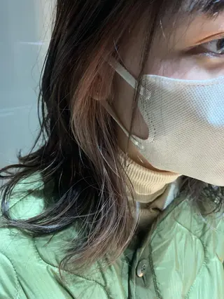 ミディアム カラー 齋藤 志穂のヘアスタイル