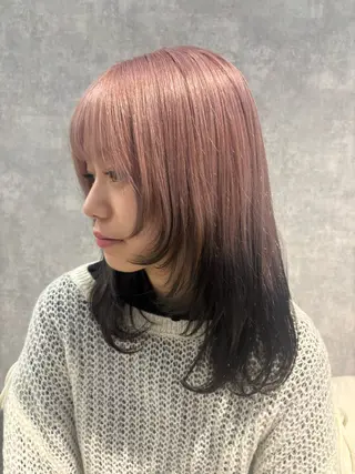 セミロング 🌐NATSUMI 🌐【寒色カラー】のヘアスタイル