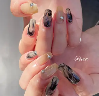 ネイル revia所属・ERI Nailistのネイルデザイン