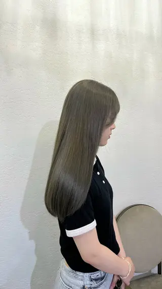 ロング カラー 中川 もえか【明石】のヘアスタイル