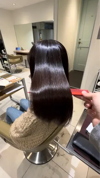 セミロング 髪質改善ストレート アオヤギのヘアスタイル