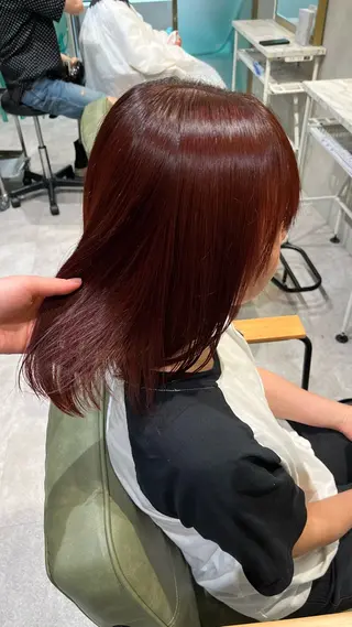 ミディアム カラー 新宿/アシスタント AiNAのヘアスタイル